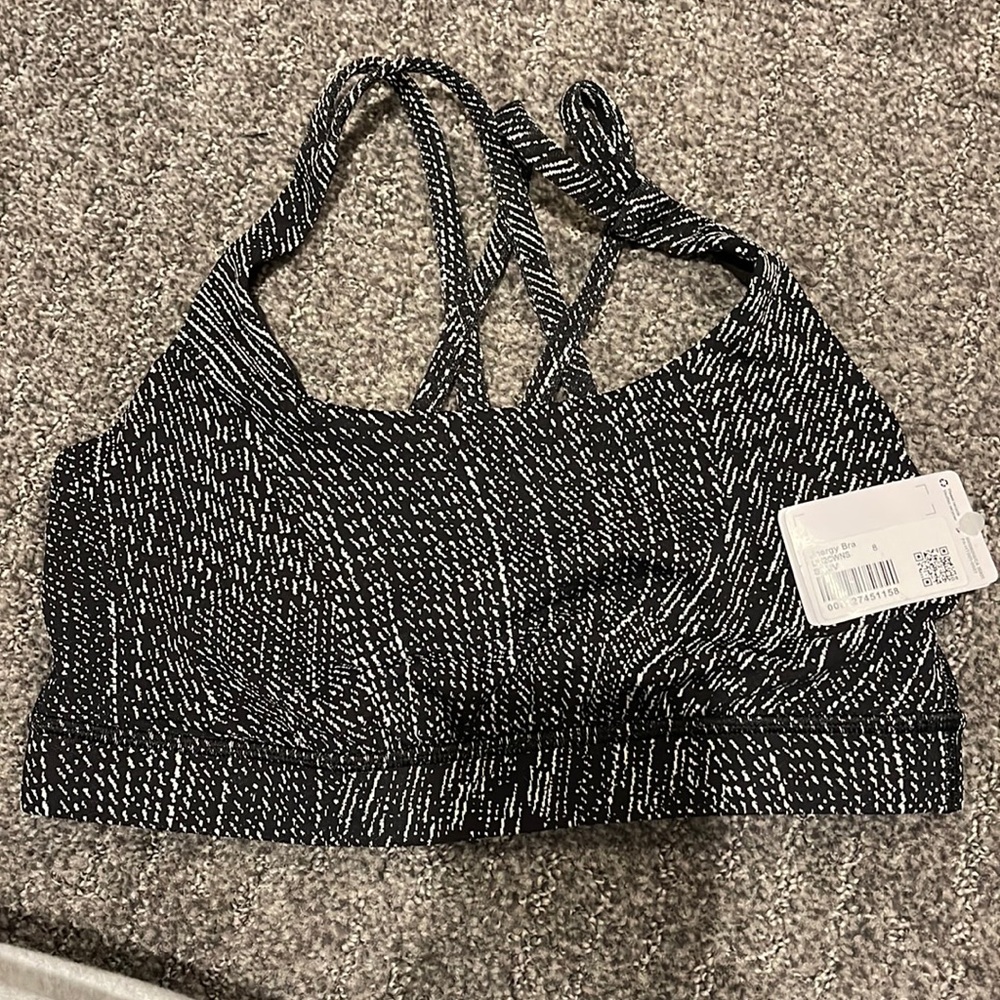 New without tags - lululemon energy bra size 8